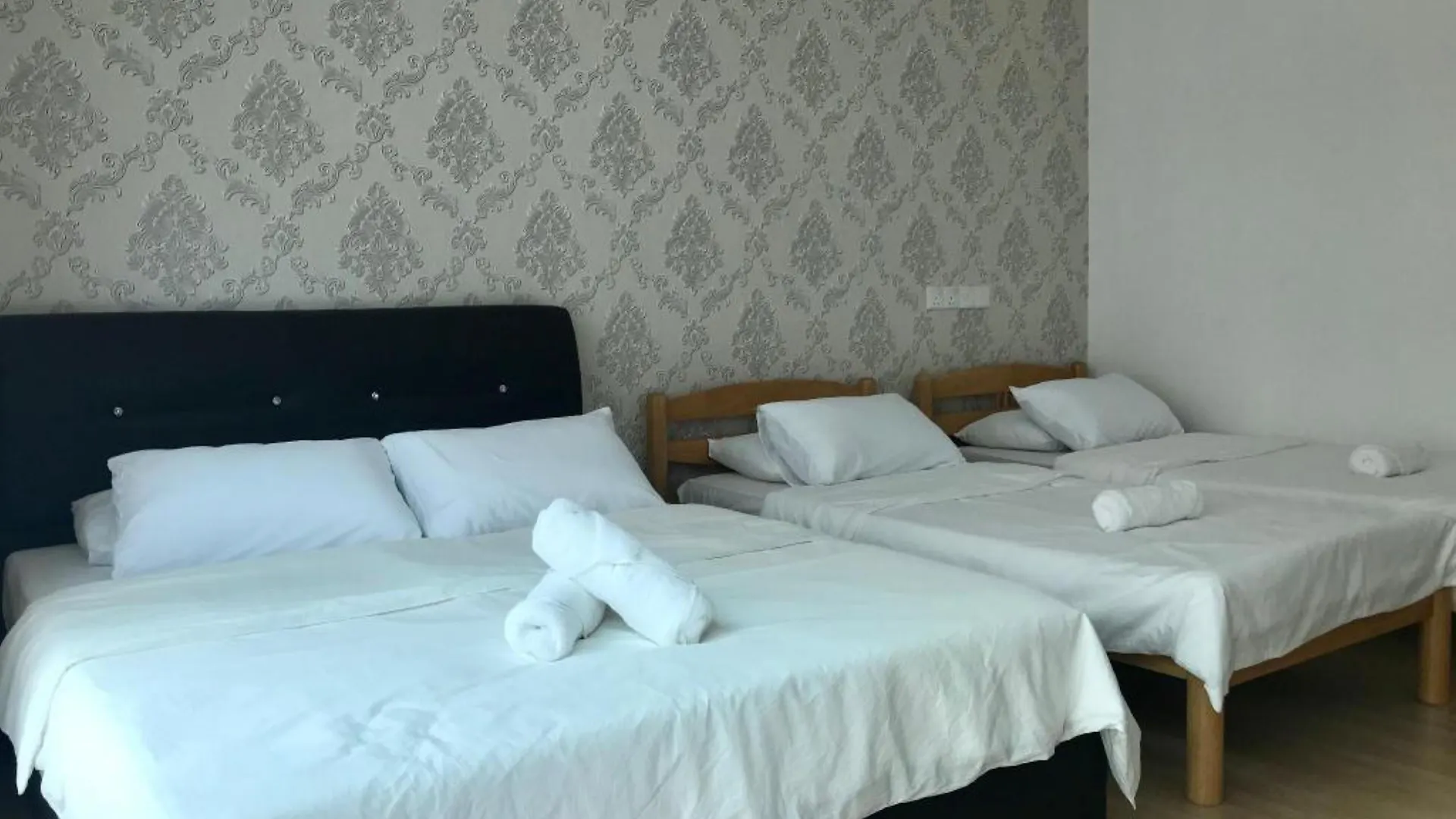 Island Hostel Bayan Lepas Airport Sungai Dua Bukit Hotel