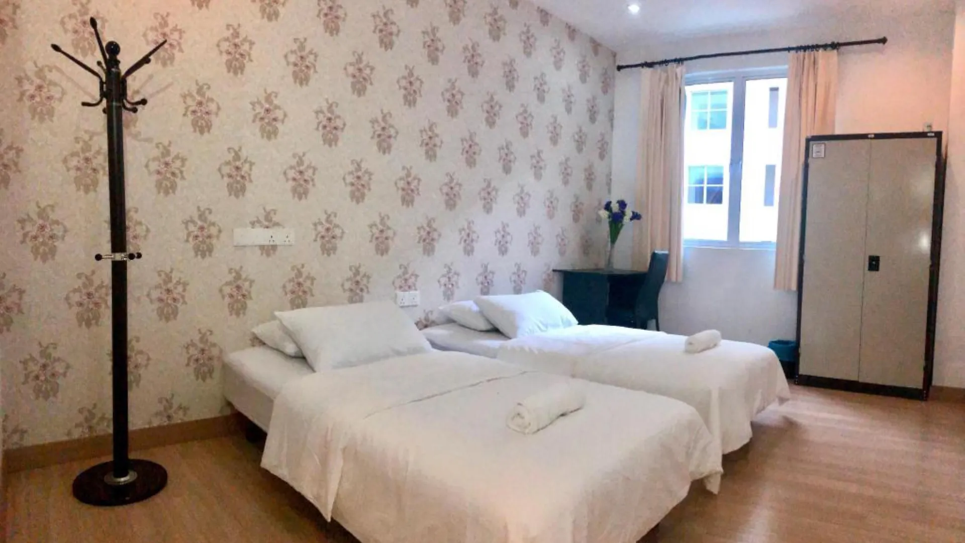 Island Hostel Bayan Lepas Airport Sungai Dua Bukit